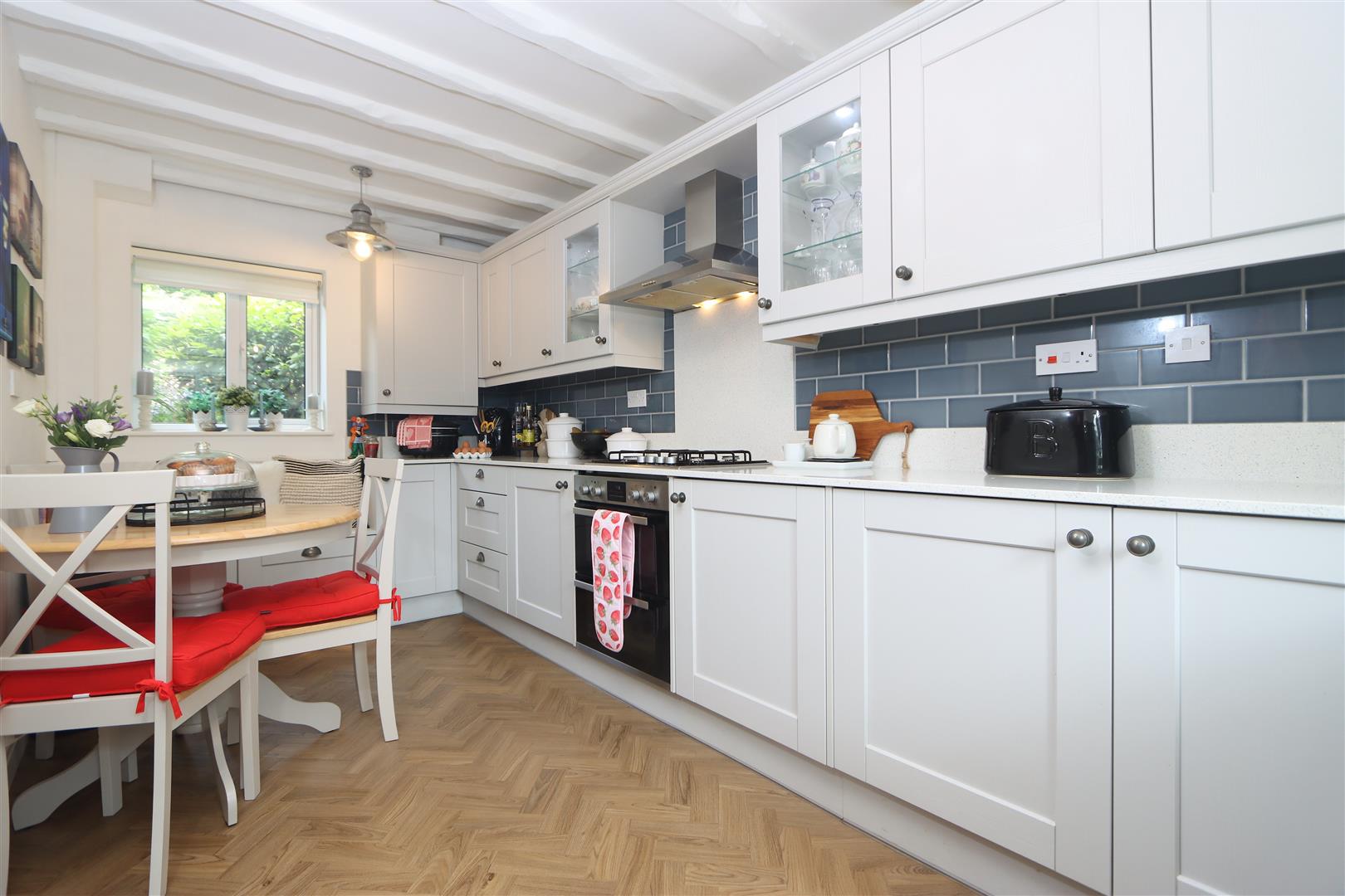 2 bed property in Churchill Lane, Kidderminster